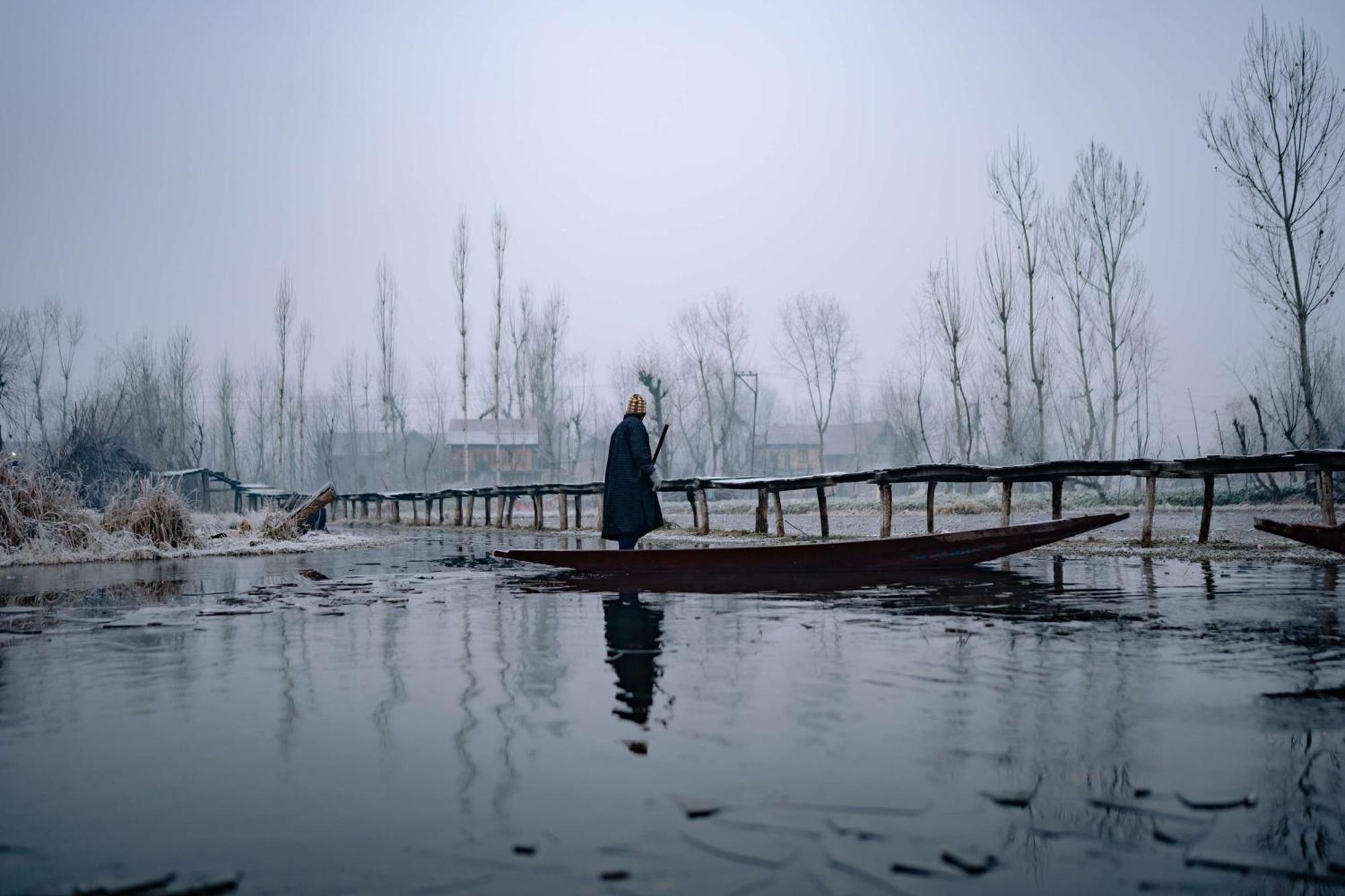 Radisson Collection Hotel & Spa, Riverfront Srinagar Srīnagar Exterior foto